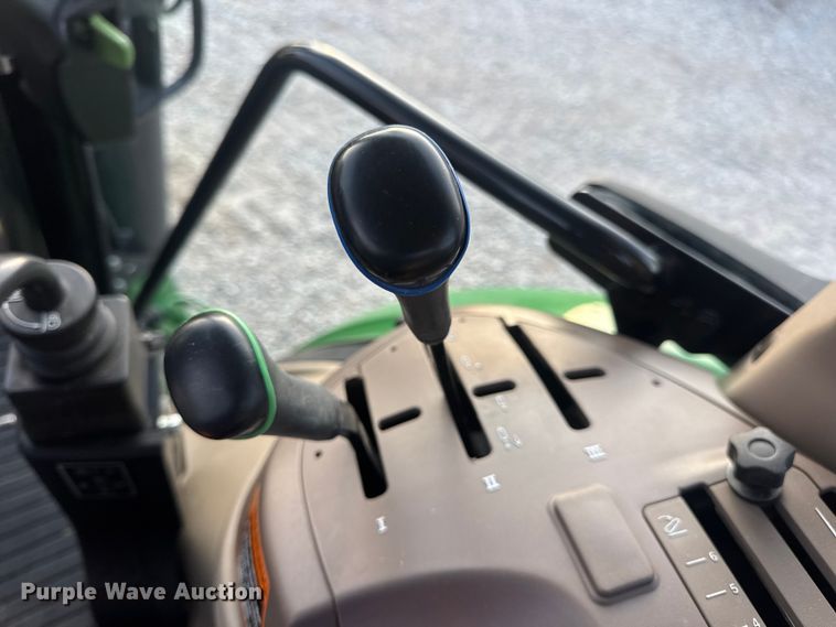 image for item DW6606 2019 John Deere 6105E MFWD tractor