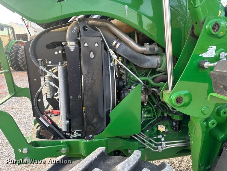 image for item DW6606 2019 John Deere 6105E MFWD tractor