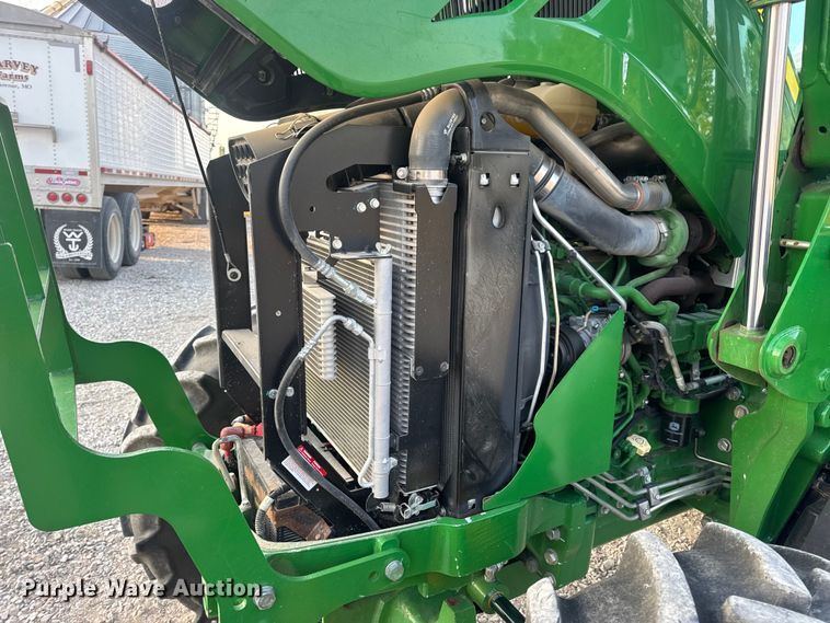 image for item DW6606 2019 John Deere 6105E MFWD tractor