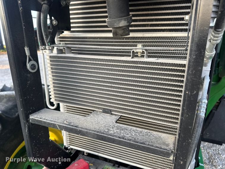 image for item DW6606 2019 John Deere 6105E MFWD tractor