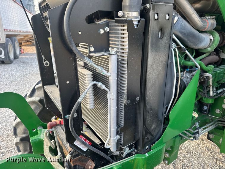 image for item DW6606 2019 John Deere 6105E MFWD tractor