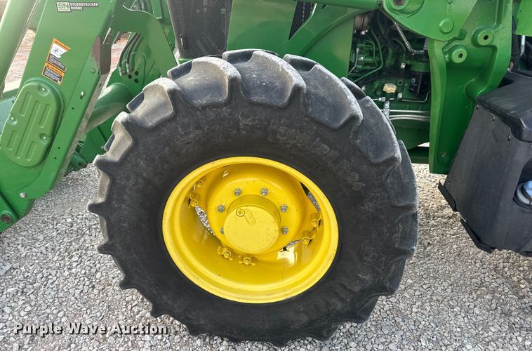 image for item DW6606 2019 John Deere 6105E MFWD tractor