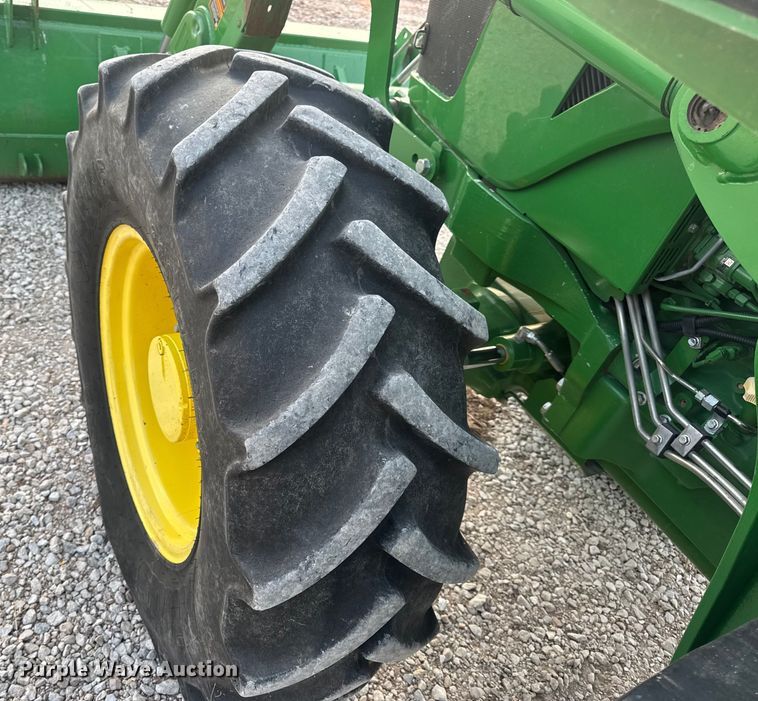 image for item DW6606 2019 John Deere 6105E MFWD tractor