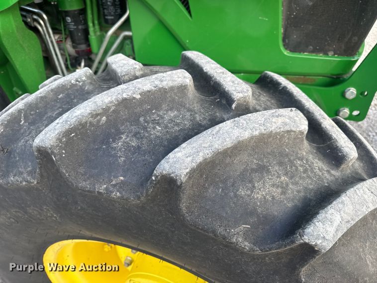 image for item DW6606 2019 John Deere 6105E MFWD tractor