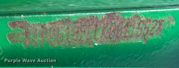 image for item DW6606 2019 John Deere 6105E MFWD tractor