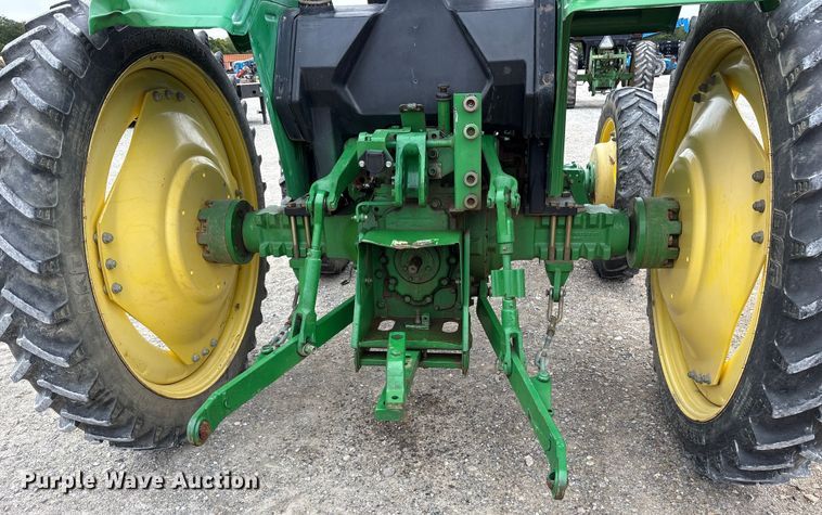 image for item DY0955 2012 John Deere 5055E MFWD tractor