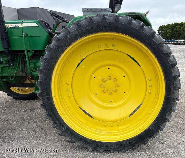 image for item DY0955 2012 John Deere 5055E MFWD tractor
