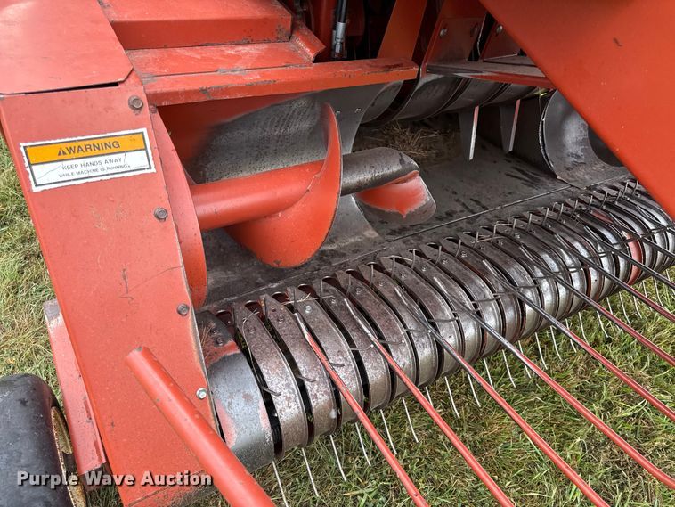 image for item DZ4262 Hesston 4750 large square baler