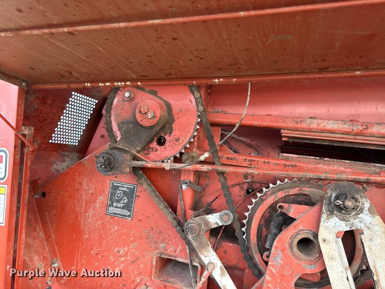 image for item DZ4262 Hesston 4750 large square baler