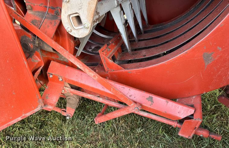 image for item DZ4262 Hesston 4750 large square baler