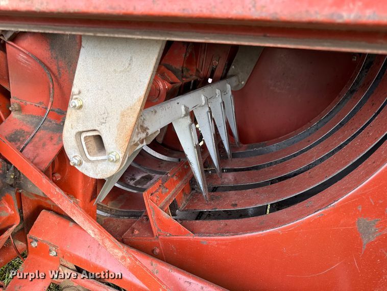 image for item DZ4262 Hesston 4750 large square baler