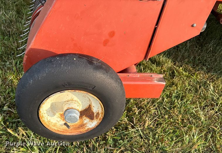 image for item DZ4262 Hesston 4750 large square baler