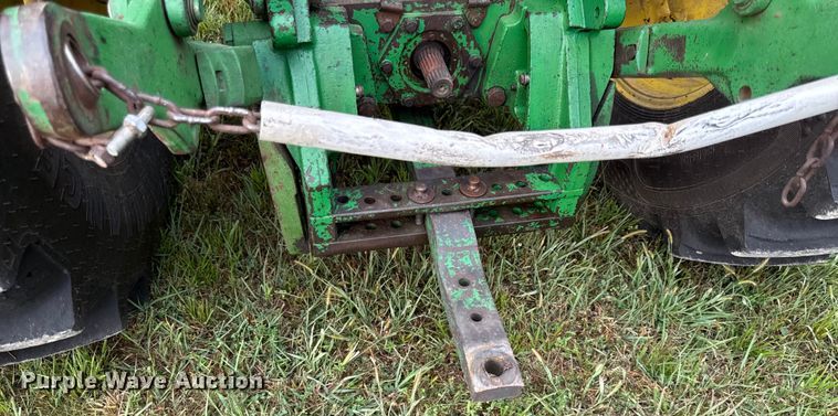 image for item DZ4263 1984 John Deere 4650 tractor