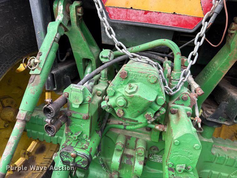 image for item DZ4263 1984 John Deere 4650 tractor