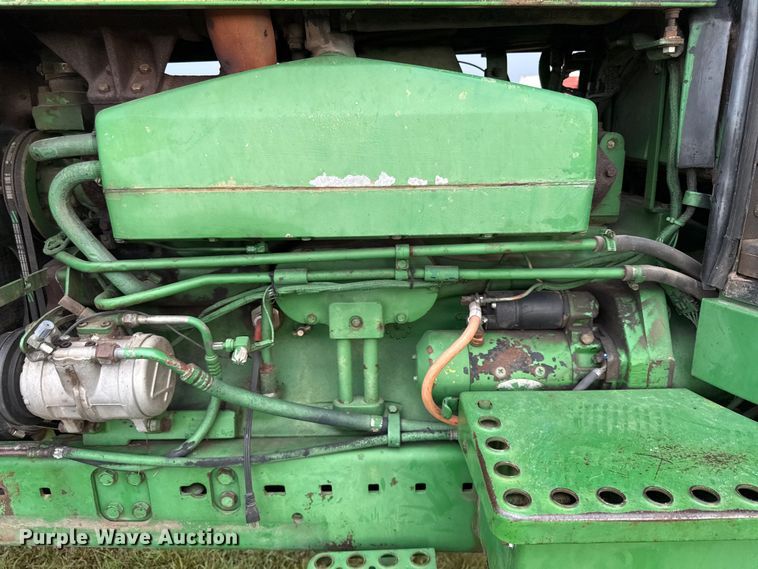 image for item DZ4263 1984 John Deere 4650 tractor