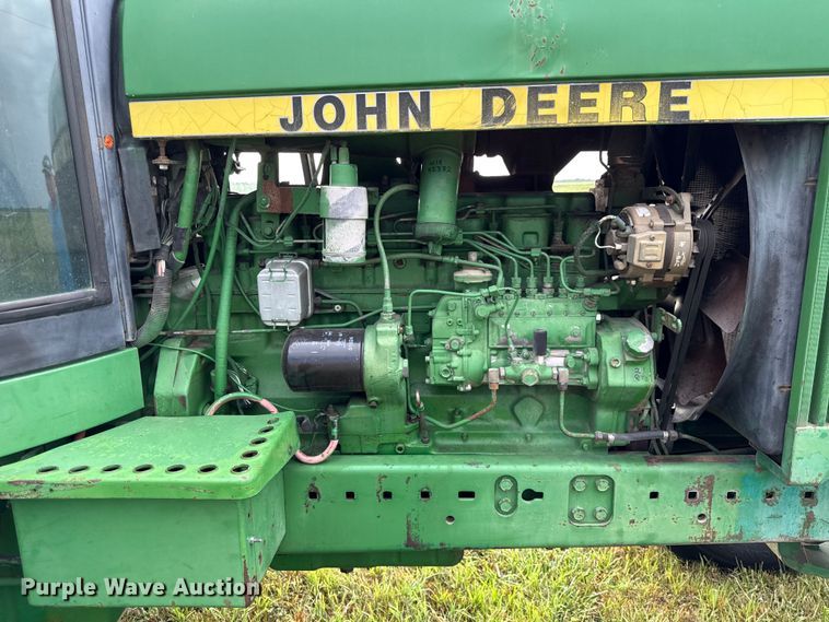 image for item DZ4263 1984 John Deere 4650 tractor