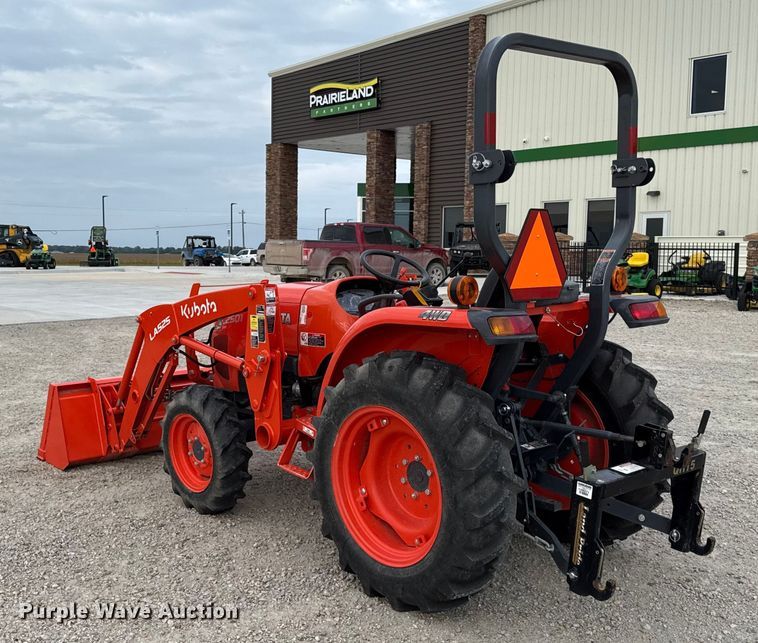 image for item DZ4266 Kubota L2501D MFWD tractor