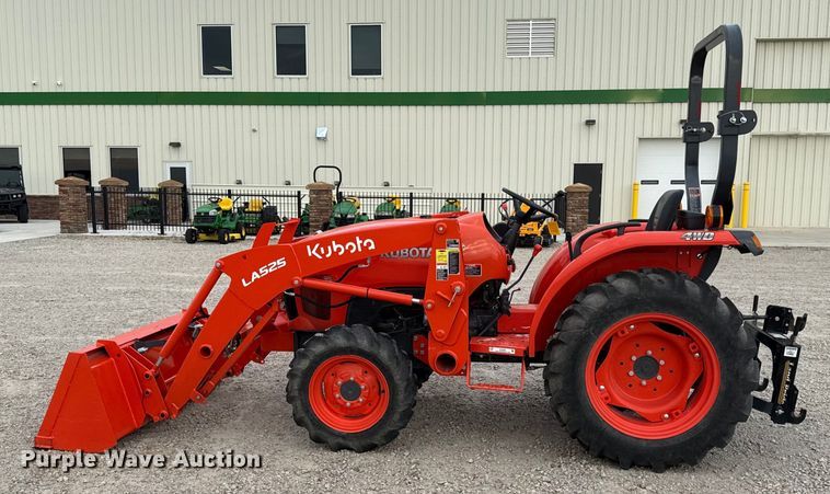 image for item DZ4266 Kubota L2501D MFWD tractor