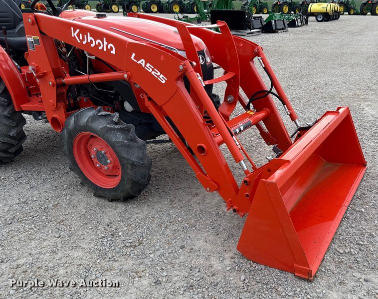 image for item DZ4266 Kubota L2501D MFWD tractor