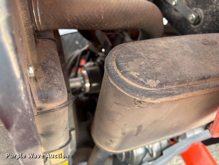 image for item DZ4266 Kubota L2501D MFWD tractor