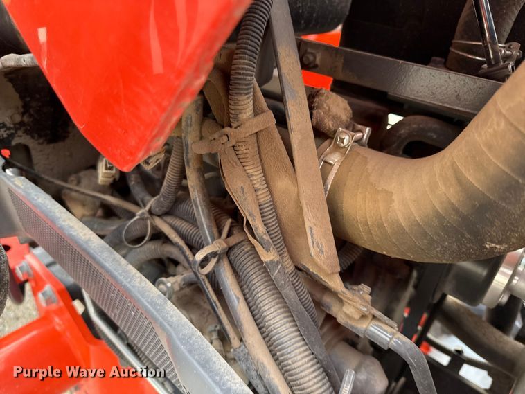 image for item DZ4266 Kubota L2501D MFWD tractor