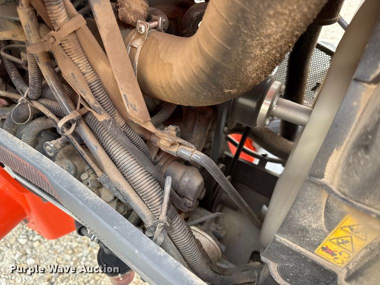 image for item DZ4266 Kubota L2501D MFWD tractor