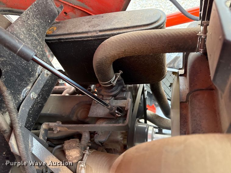 image for item DZ4266 Kubota L2501D MFWD tractor