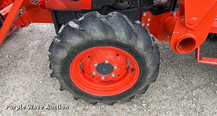 image for item DZ4266 Kubota L2501D MFWD tractor