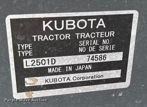 image for item DZ4266 Kubota L2501D MFWD tractor