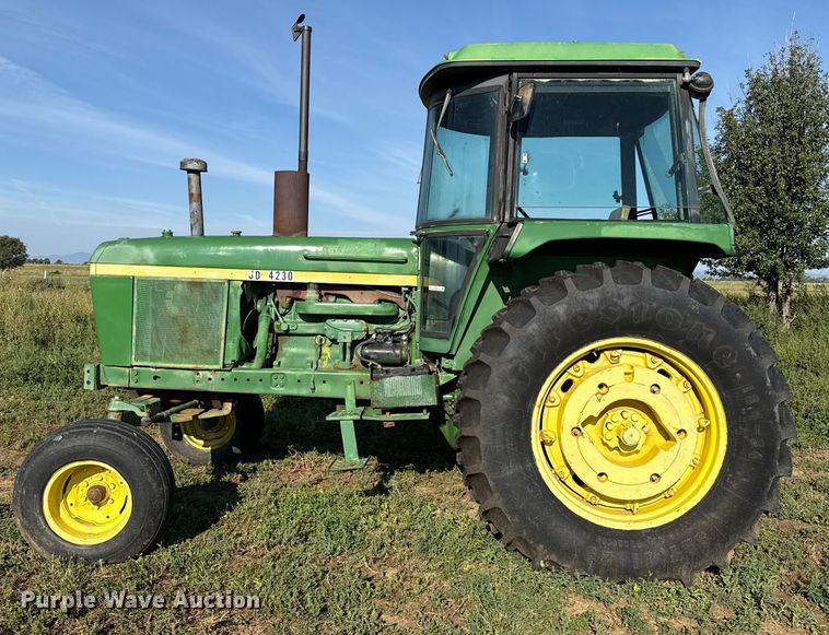 image for item DZ8972 1973 John Deere 4230 tractor