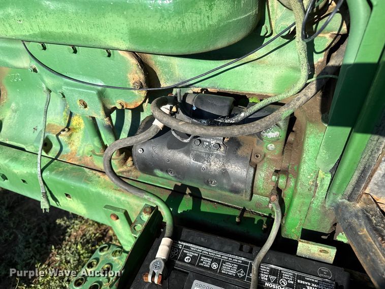 image for item DZ8972 1973 John Deere 4230 tractor