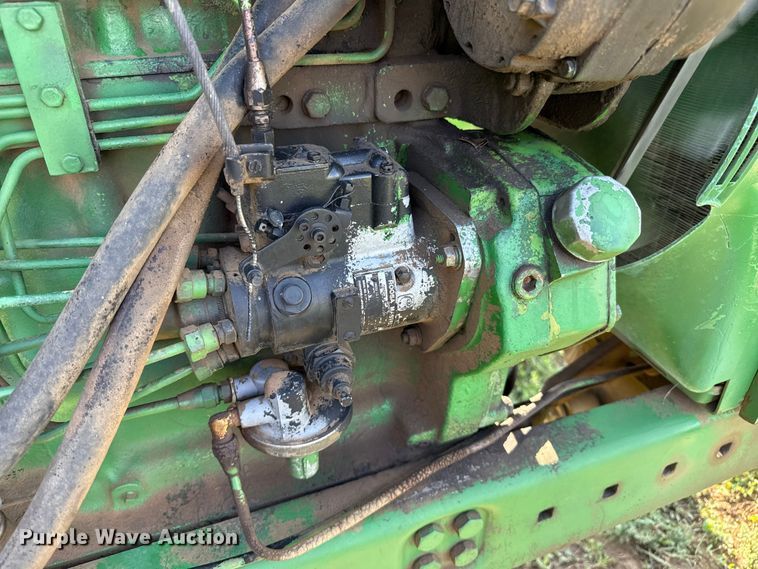 image for item DZ8972 1973 John Deere 4230 tractor