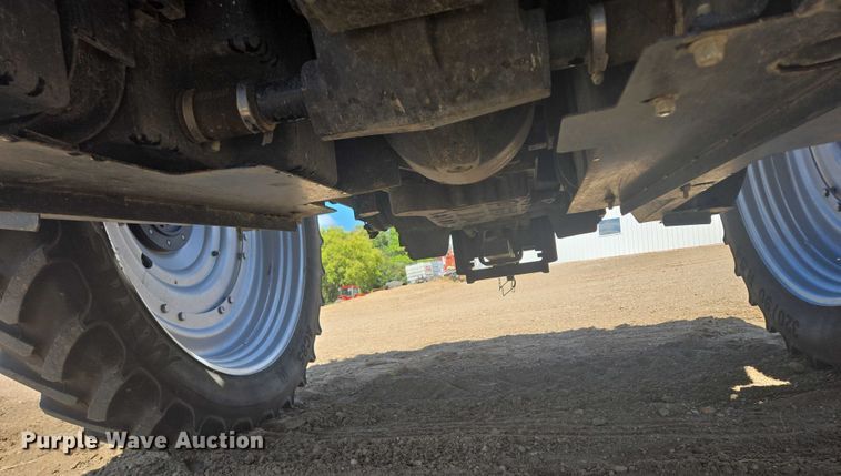 image for item EB1012 2023 Case IH Puma 185 MFWD tractor