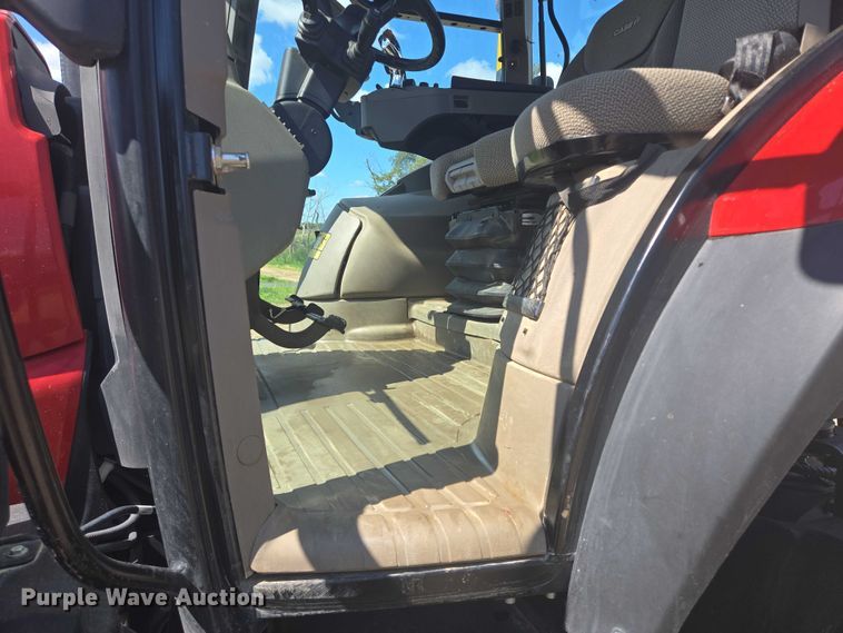 image for item EB1012 2023 Case IH Puma 185 MFWD tractor