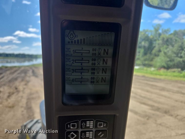 image for item EB1012 2023 Case IH Puma 185 MFWD tractor