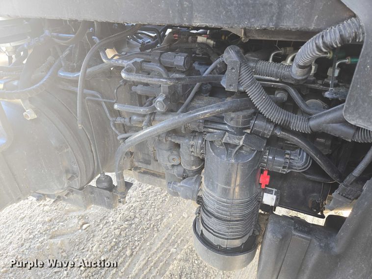 image for item EB1012 2023 Case IH Puma 185 MFWD tractor