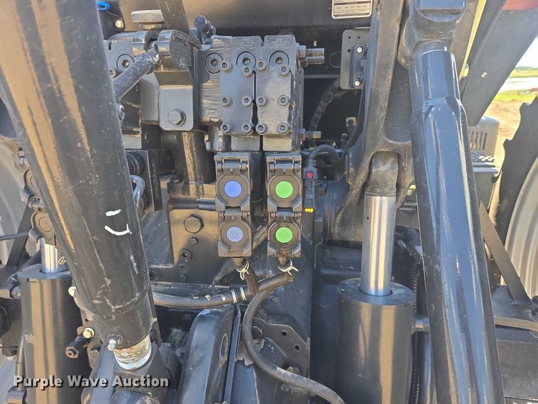 image for item EB1012 2023 Case IH Puma 185 MFWD tractor