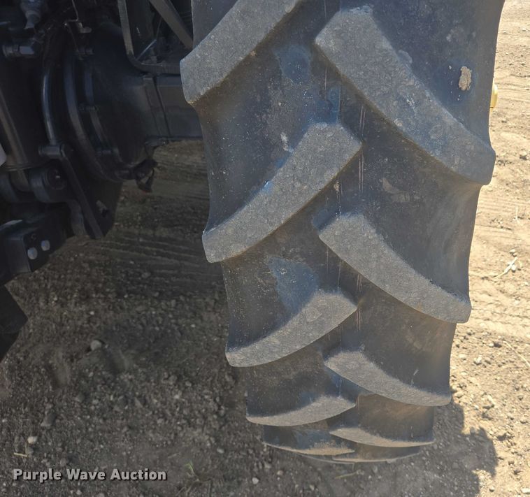 image for item EB1012 2023 Case IH Puma 185 MFWD tractor