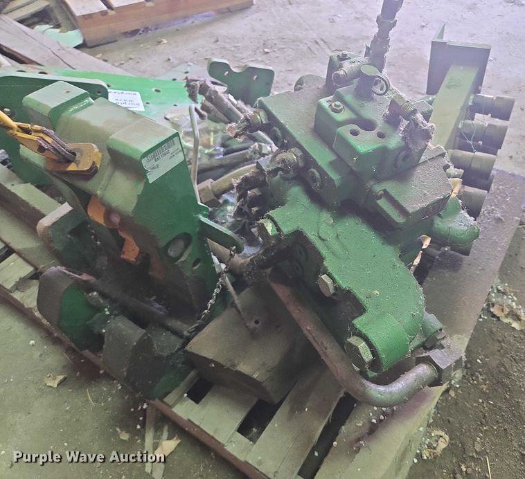 image for item EB1013 John Deere scraper hitch