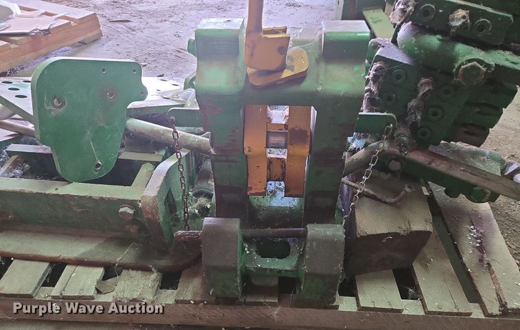 image for item EB1013 John Deere scraper hitch