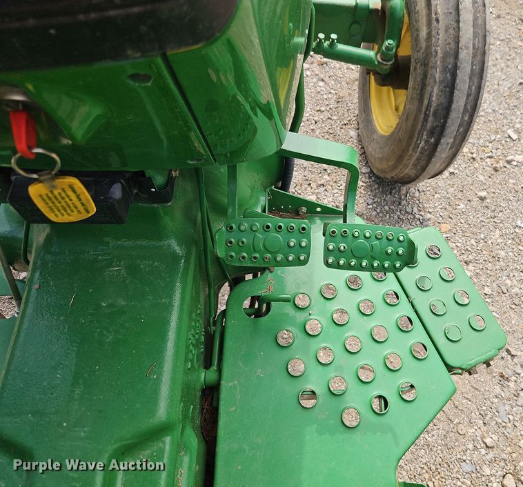 image for item EB8222 2012 John Deere 5065E tractor