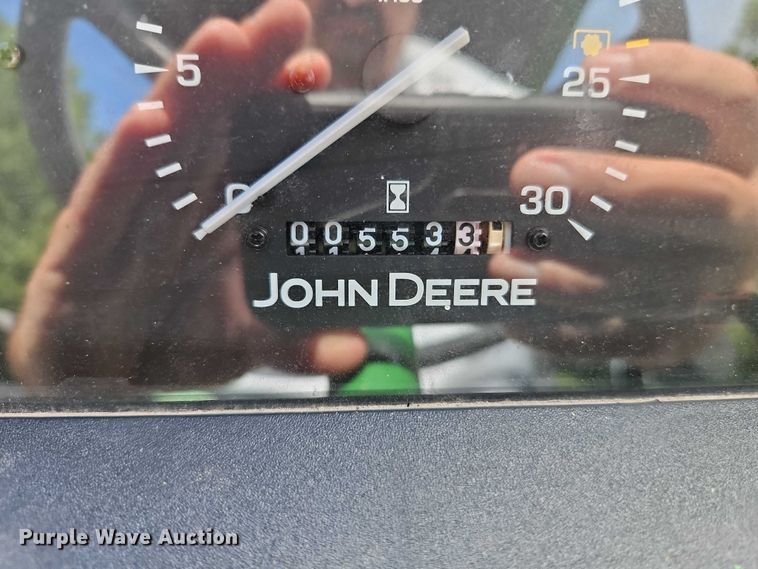 image for item EB8222 2012 John Deere 5065E tractor