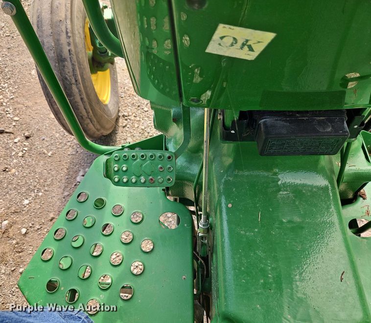 image for item EB8222 2012 John Deere 5065E tractor