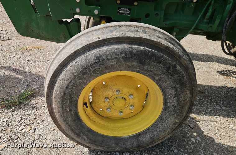 image for item EB8222 2012 John Deere 5065E tractor