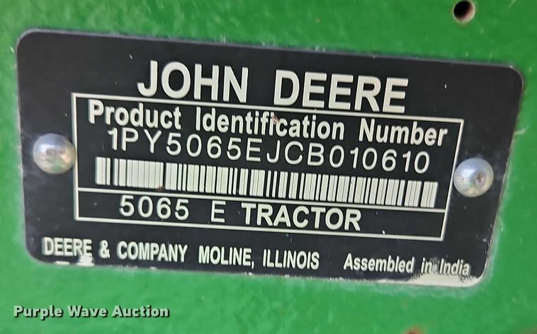 image for item EB8222 2012 John Deere 5065E tractor