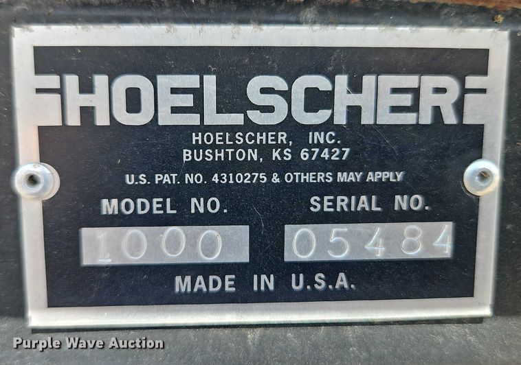 image for item EB8260 Hoelscher 1000 bale accumulator