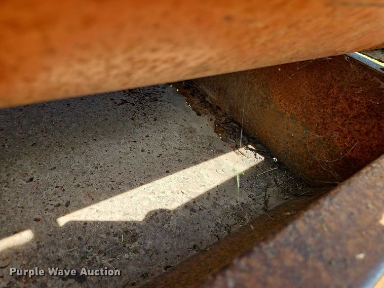 image for item EB8261 (4) feed bunks