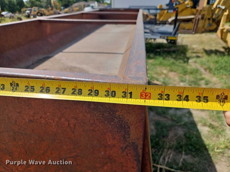 image for item EB8261 (4) feed bunks