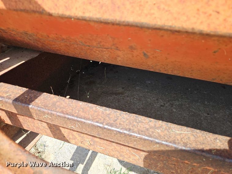 image for item EB8261 (4) feed bunks