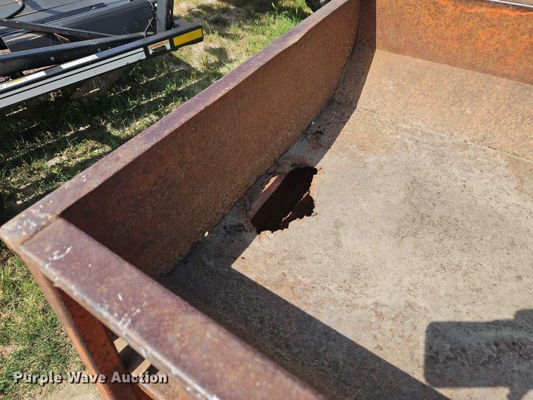 image for item EB8261 (4) feed bunks